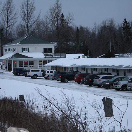 Carolyn Beach Inn Thessalon Εξωτερικό φωτογραφία