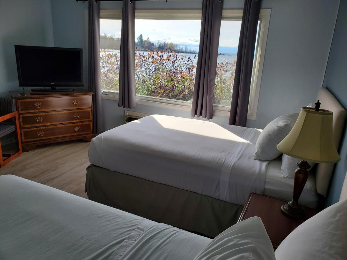 Carolyn Beach Inn Thessalon Εξωτερικό φωτογραφία
