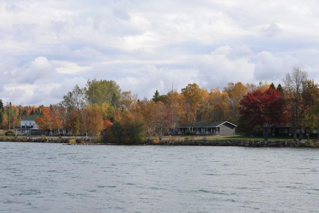 Carolyn Beach Inn Thessalon Εξωτερικό φωτογραφία