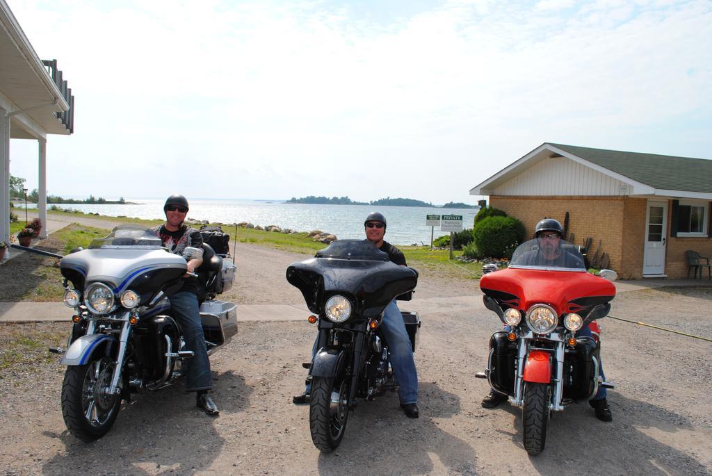 Carolyn Beach Inn Thessalon Εξωτερικό φωτογραφία