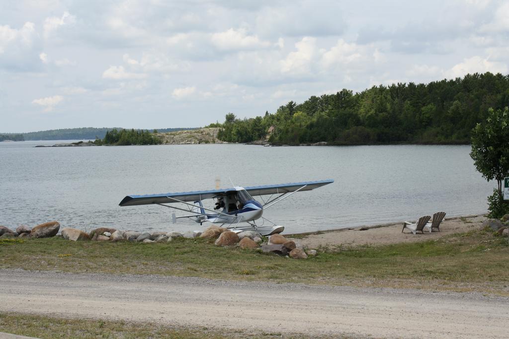 Carolyn Beach Inn Thessalon Εξωτερικό φωτογραφία