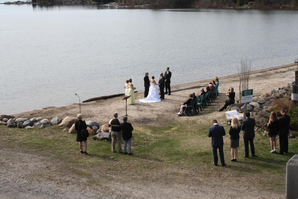 Carolyn Beach Inn Thessalon Εξωτερικό φωτογραφία