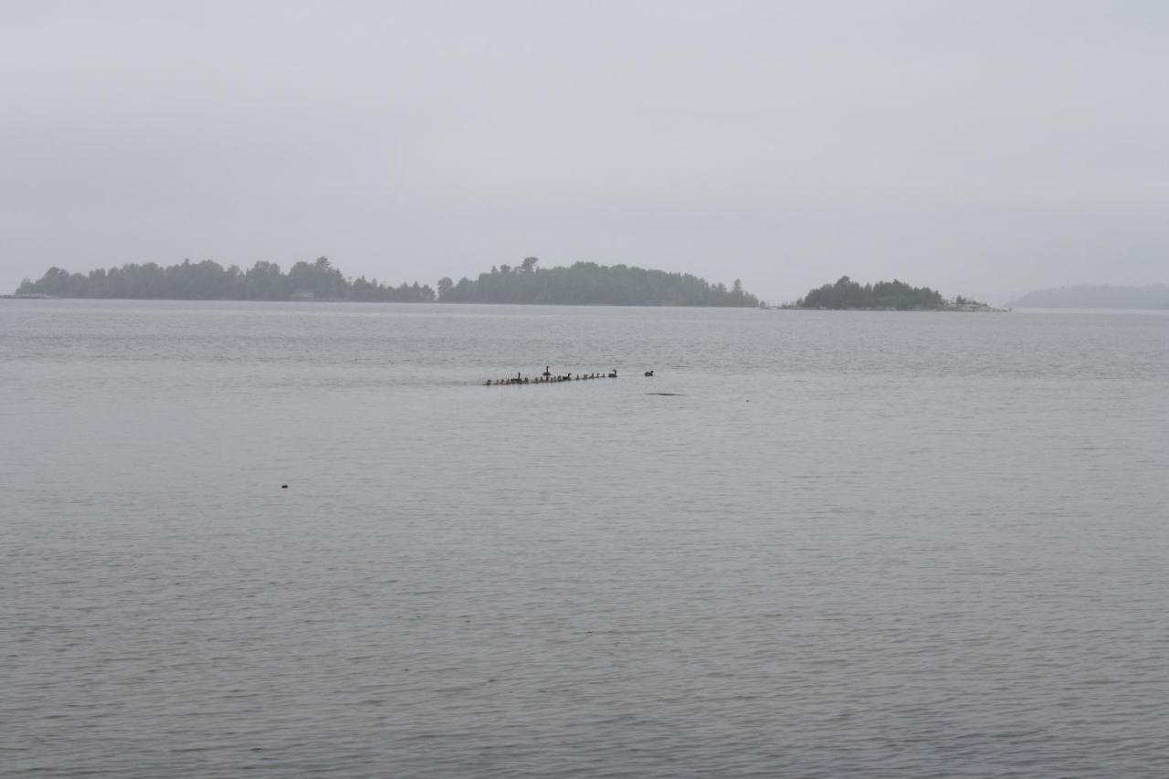 Carolyn Beach Inn Thessalon Εξωτερικό φωτογραφία