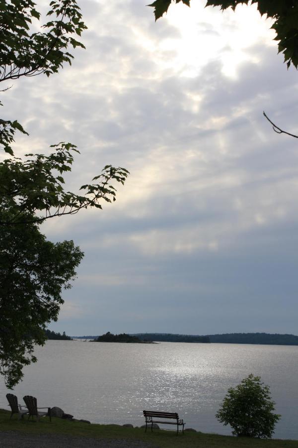 Carolyn Beach Inn Thessalon Εξωτερικό φωτογραφία